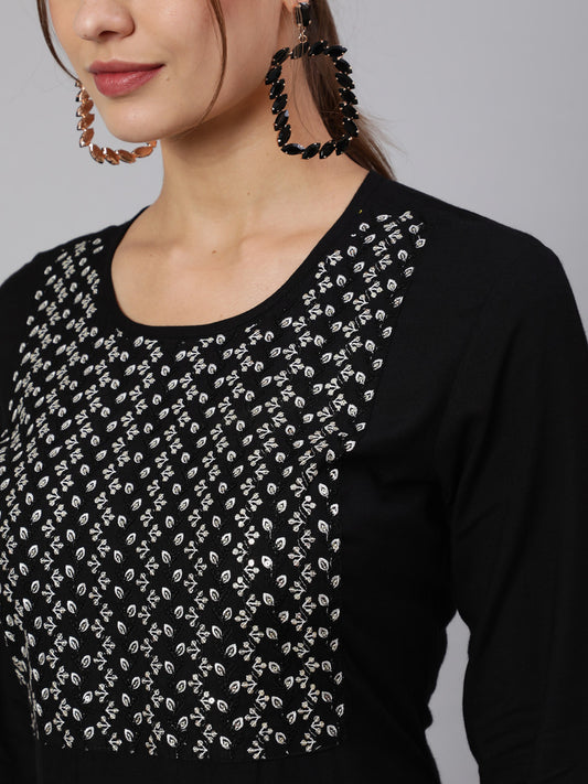 Women Embroidered Viscose Rayon Straight Kurta (Black)